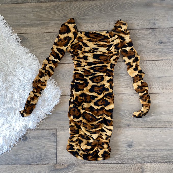 More items posted on my Poshmark💕 https://t.co/U1XYBMIQUX https://t.co/GVsGV4qfgx
