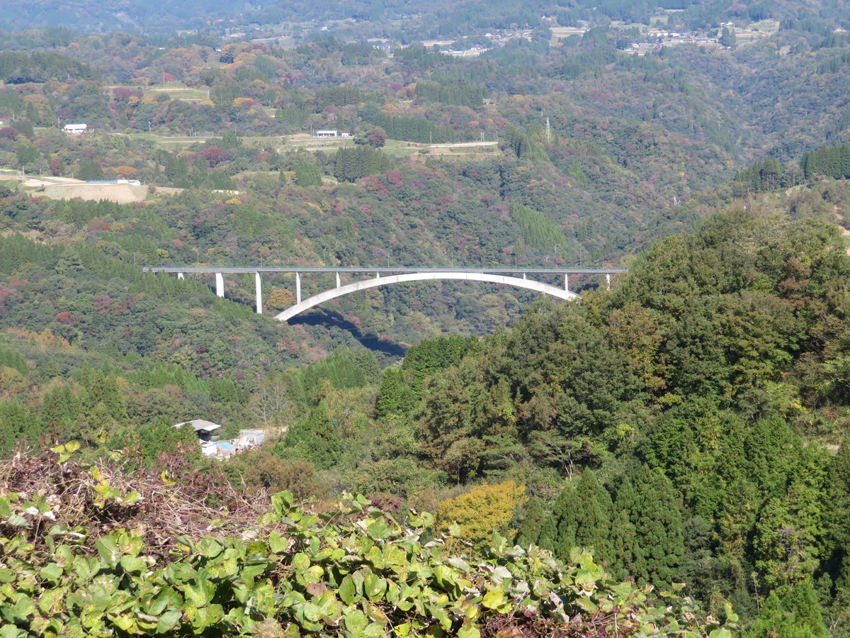 puinet's tweet photo. 以前、宮崎県、高千穂の国見ケ丘で撮りました。
気持ち良い天気で、良い眺めでした♪
#宮崎県 #高千穂 #国見ケ丘 https://t.co/bg9vMcqNoK