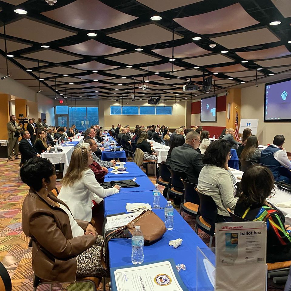 NeHisChamber's tweet photo. Happy Anniversary 15th Nebraska Hispanic Chamber of Commerce! Thanks Governor of Nebraska Pete Ricketts for your attendance and support
#NHCCQUINCEANERA https://t.co/ELSAWhHc7H