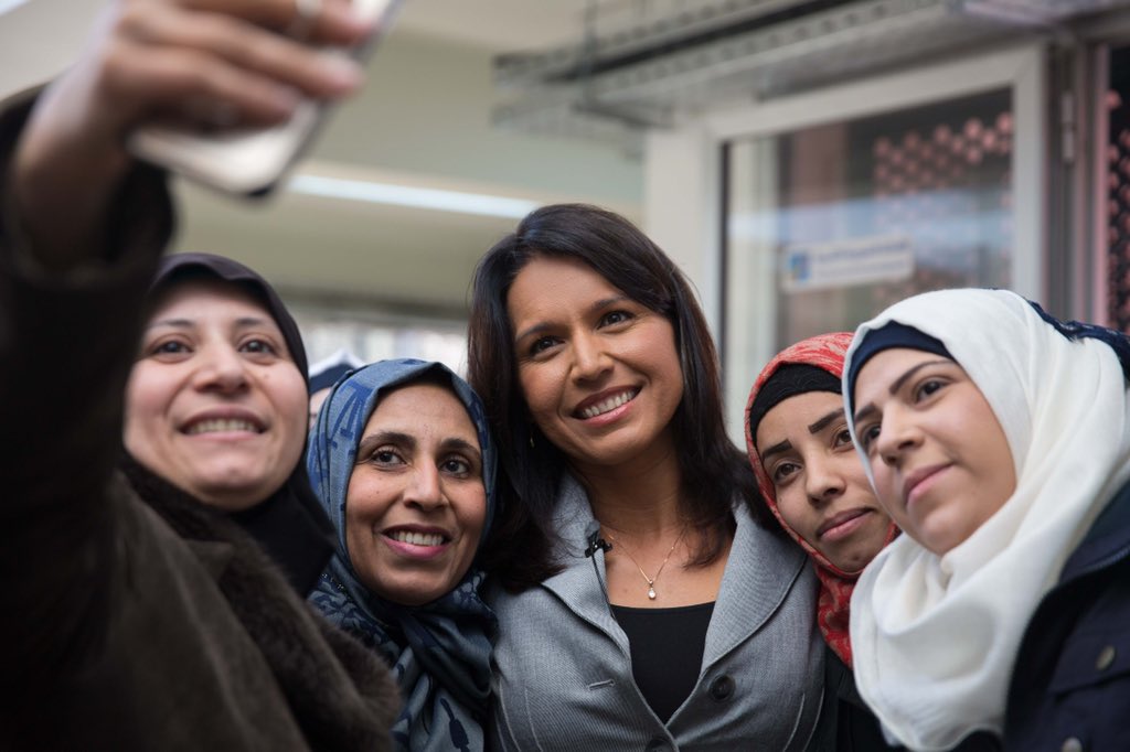 TulsiGabbard's tweet photo. I’m grateful for the many incredible women in my life, especially my mom and sister, those I’ve had the honor of serving alongside, and others I’ve met along the way. You epitomize love, strength, and courage! ❤️#InternationalWomensDay https://t.co/7Kk7lKpLWY