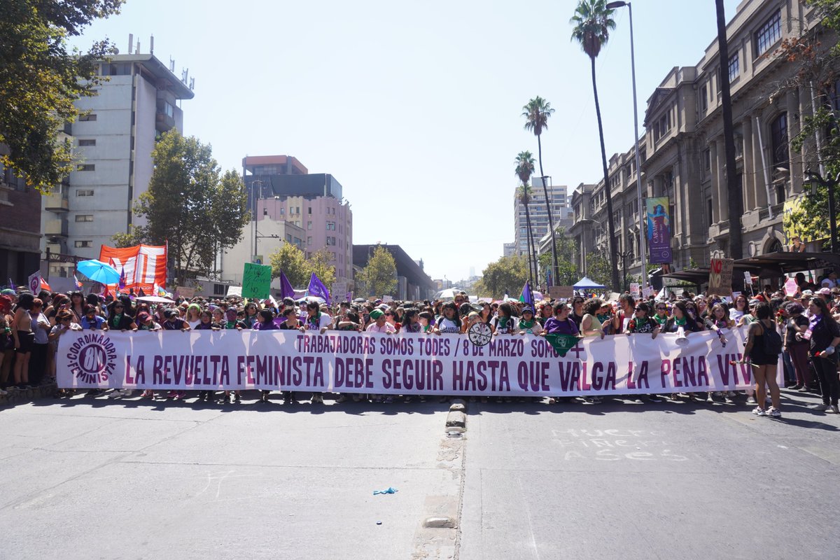 Coordinadora8m's tweet photo. Hoy fuimos históricas, fuimos millones, y mañana continuaremos en la huelga general feminista luchando contra la precarización de la vida. Nunca más solas, somos +. 
#Marcha8M 
#8M2020 https://t.co/bNLkED8b9J
