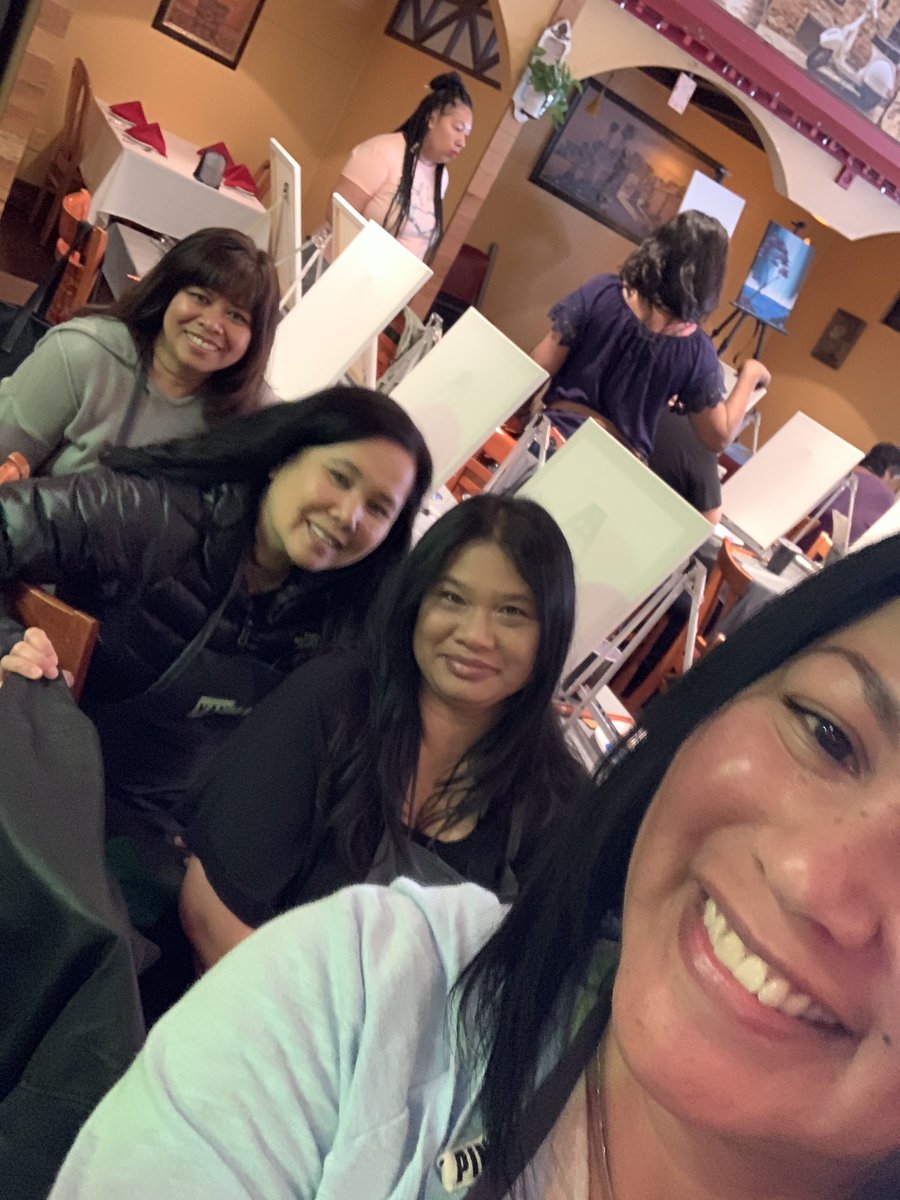 jocelyn0two8's tweet photo. Food, drink, and paint . Celebrating #birthdays and #InternationalWomen’sDay with the #OGs. Love my girls! 🥰❤️🙏🏻 @ Ristorante di Palermo https://t.co/54Uxyfbgil