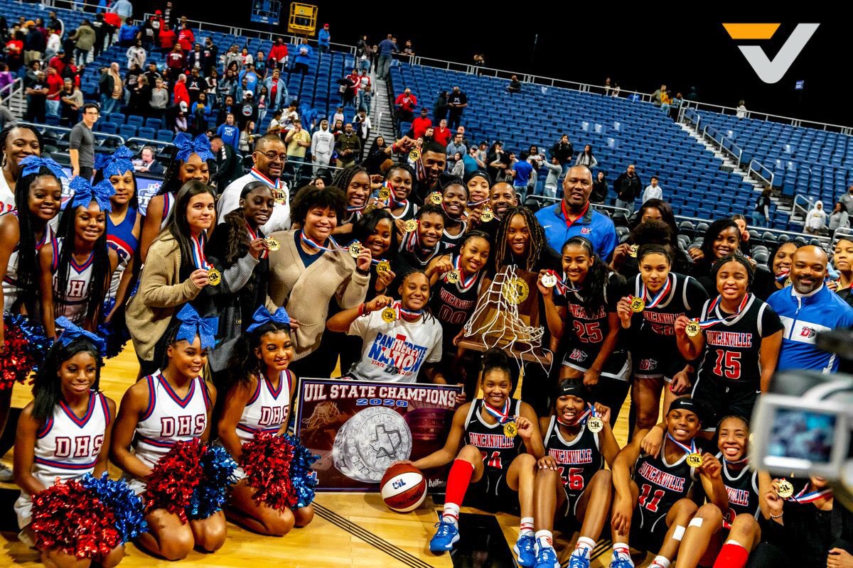 dejakelly25's tweet image. Mannn WE did it.With everything I’ve been through throughout my high school career, to be able to finish my senior year on top is truly special.Thank U to my teammates &amp;amp; coaches for this memorable season! We are truly the City of Champs! YOUR 2020 STATE CHAMPS! 💍🥇#mambaprincess