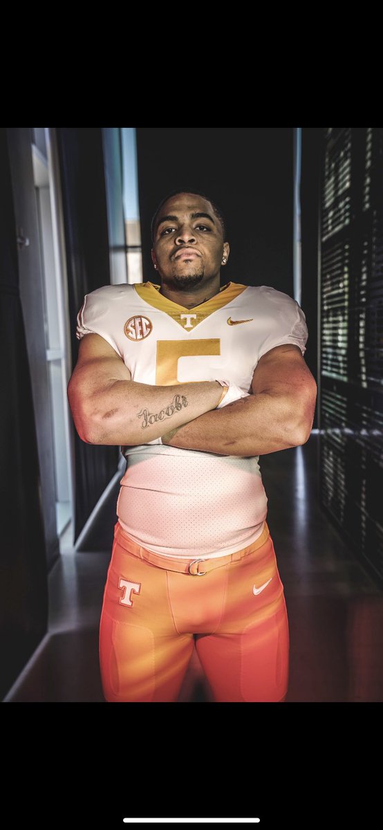 ChrisLane54's tweet photo. I Had A Great Visit At Tennesee This Weekend🔶⚪️Thank You For Having Me🤞🏽@Coach_B_DEAD @CoachBrumbaugh @DBoyzFootball @Vol_Football https://t.co/LyHXI3N6hQ