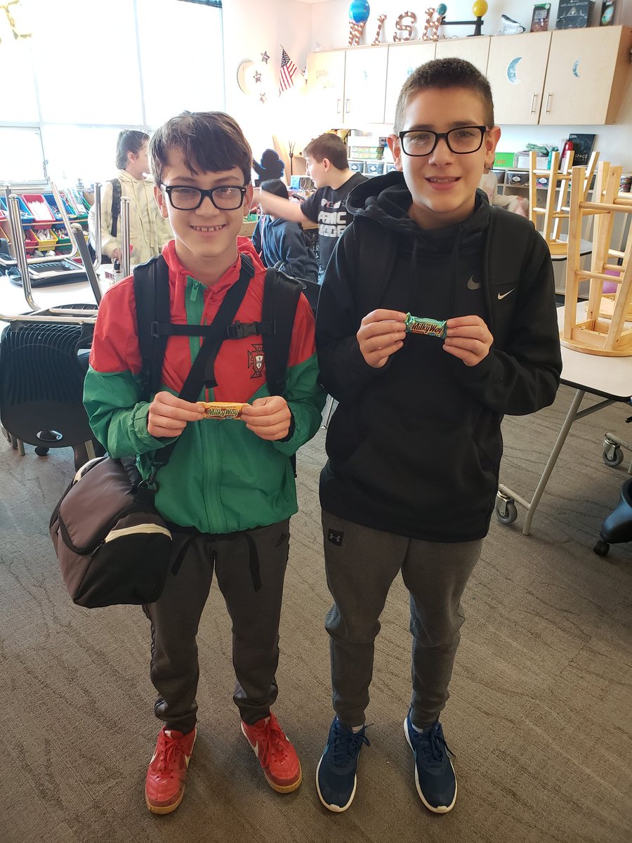 Miss Valenti tweet media