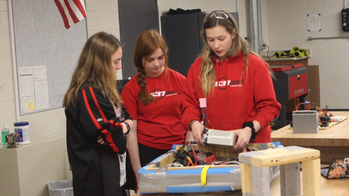 Charger Robotics tweet media