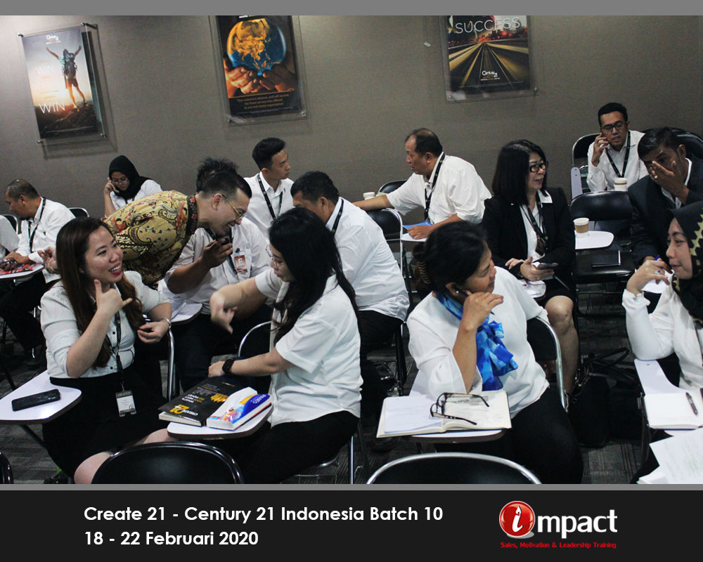 RickyBoenardy's tweet photo. Semangat Pagi
Training Create 21 - Century 21 Indonesia batch 10.
Terima kasih kepada tim Century 21 Indonesia atas kerjasamanya selama pelatihan berlangsung.
#impacttraining #fototraining #training #consulting #internalmediation #motivation https://t.co/KdX3HPOqQ5