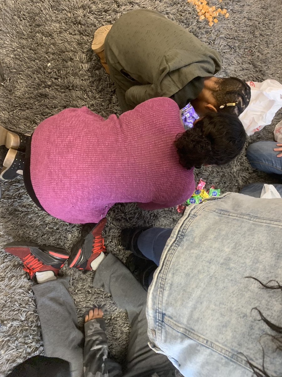 We prepared something special for First Responders to give out. We want them to know we care about what they do for our community. <a href="/RHLeeESAACPS/">RHLeeESAACPS</a> #wearebettertogether  #kgh #kindnessgrowshere #aacpsawesome