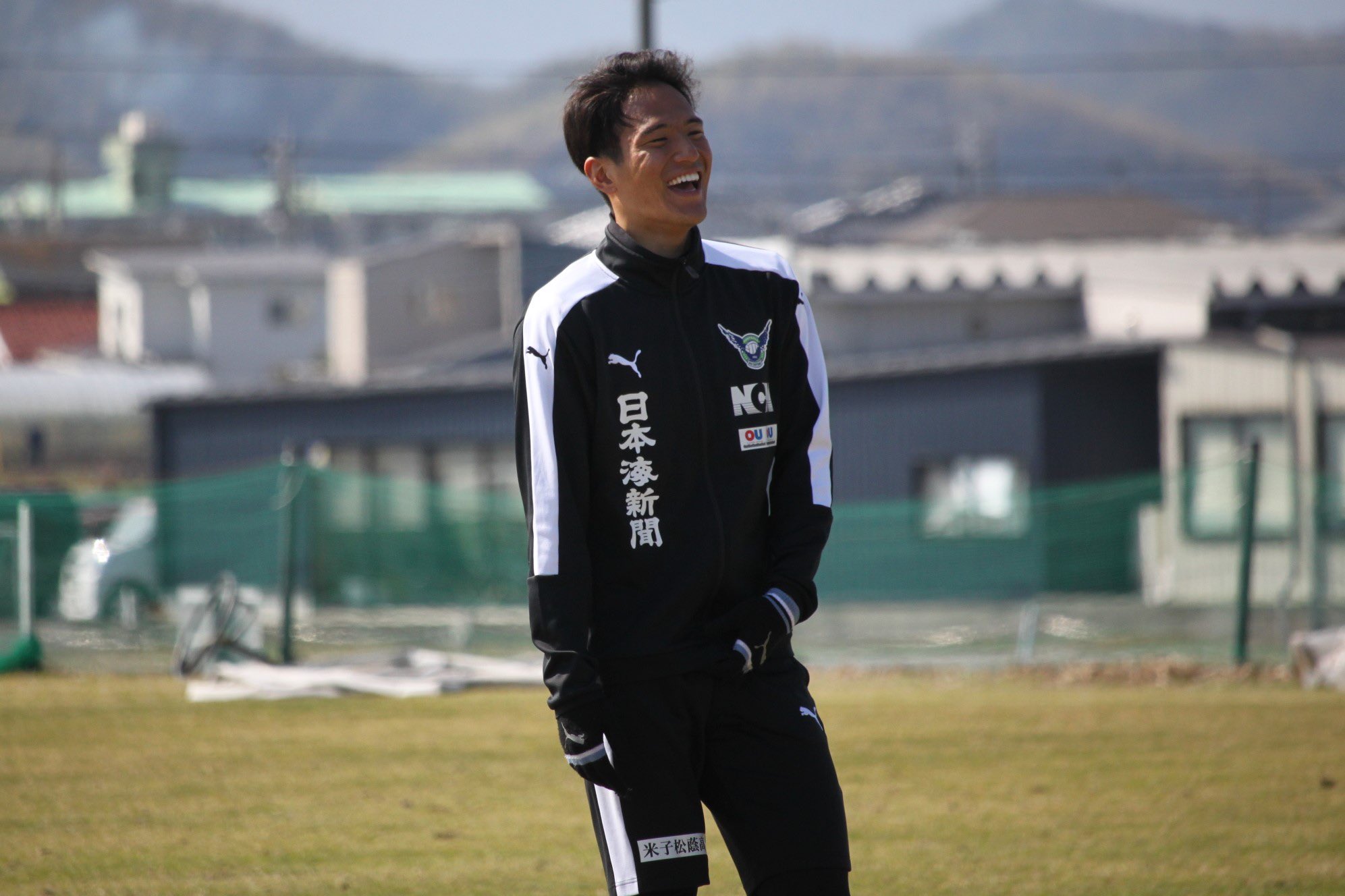 ガイナーレ鳥取 本日3 9は 井上黎生人 選手23歳の誕生日 昨シーズンは全試合フル出場 シーズンはディフェンスリーダーとしてチームを引っ張ってくれることでしょう 今年も頼みます おめでとう Happybirthdayrikito ガイナーレ鳥取