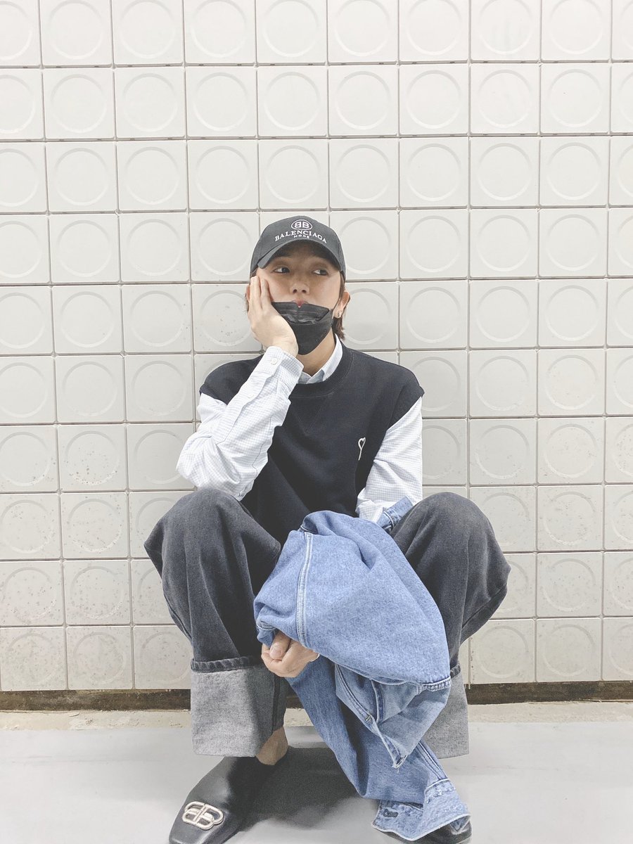 official_ACE7's tweet photo. [#에이스_동훈]
초이스 이제 봄인가봐🌸🍀
#초이스 #에이스 #데일리동동 https://t.co/4fJu0bgAUd