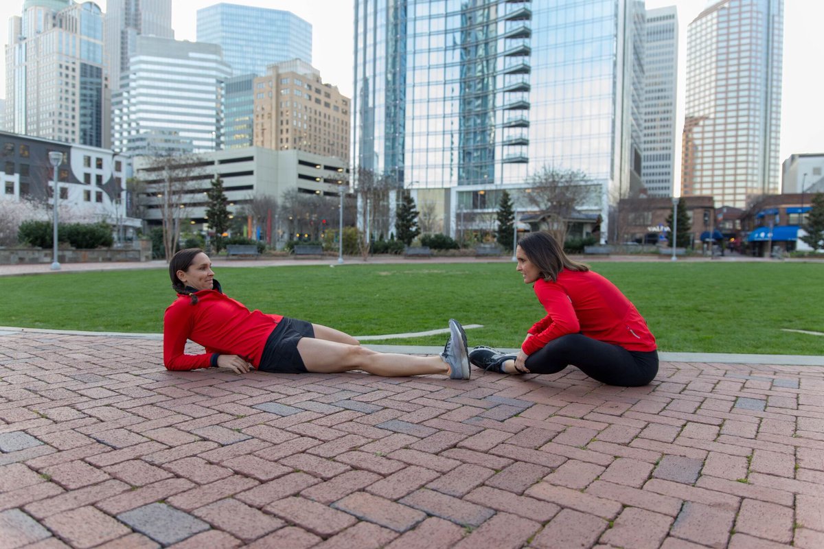 Podcast fun w my twin <a href="/kellyfillnow/">Kelly Fillnow</a> podcasts.apple.com/us/podcast/run…