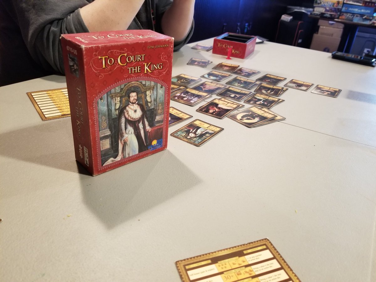 wristlock098's tweet photo. Was taught To Court the King by @cmorgan21373 from Meta-games today during BransonCon2020.
@mguinc
@branson_con
#BransonCon
#bransoncon2020
#BoardGames https://t.co/RgoqET0GtI