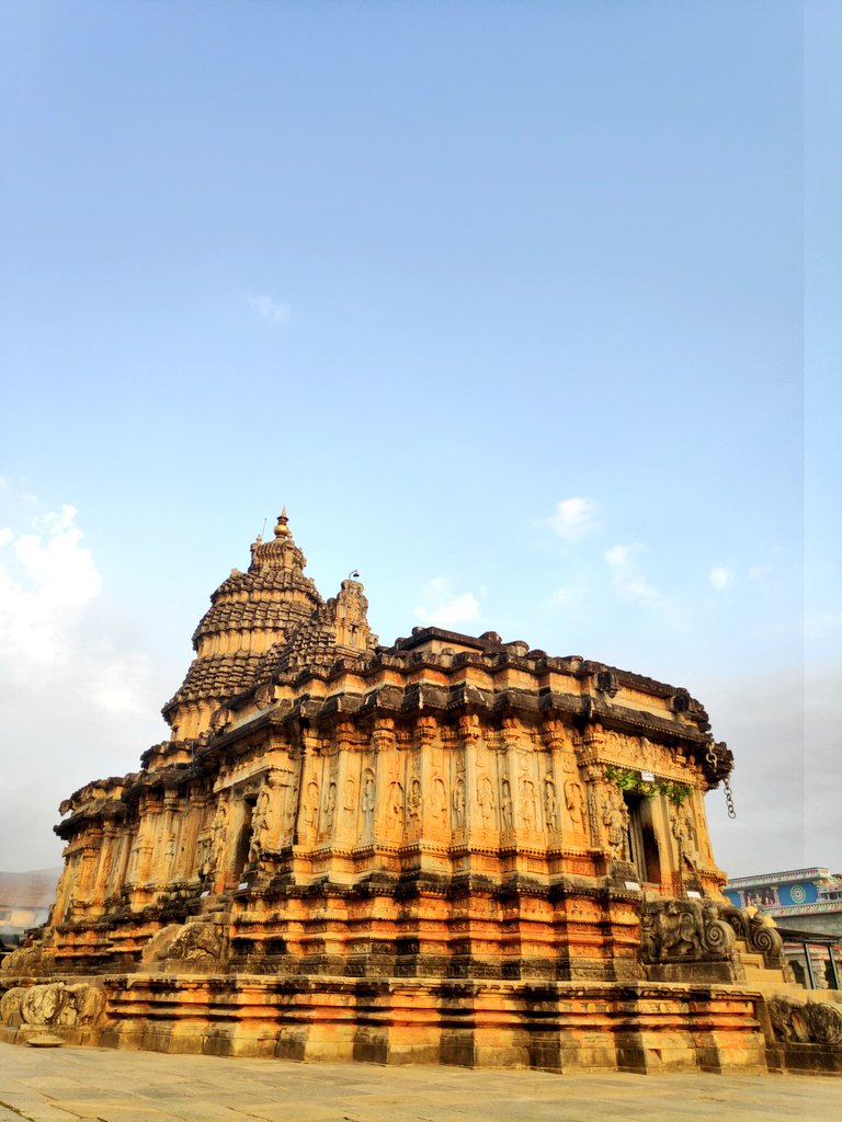 The Sringeri Vidya Shankara Temple. You could spend a whole day looking at it and still not have enough time.  @LostTemple7