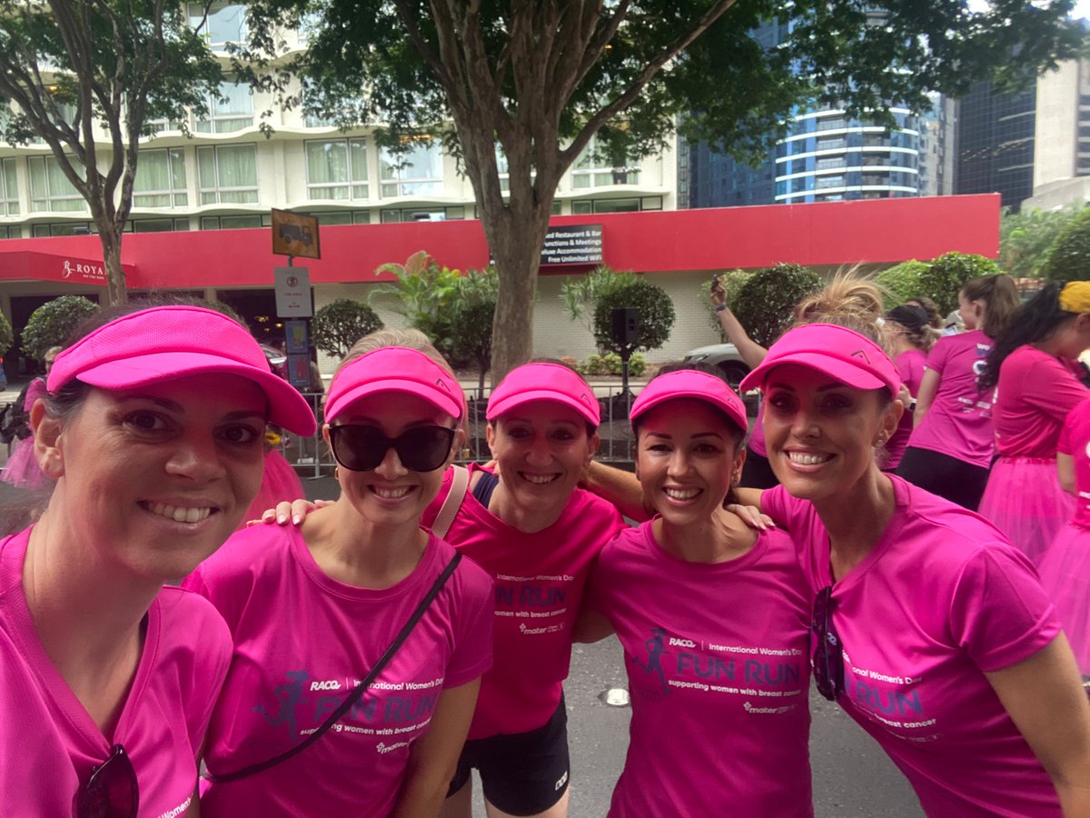 AusWaterblaster's tweet image. Proud of our Accounts &amp;amp; Marketing manager Sammy for participating in the #racq Fun Run supporting women with breast cancer for #internationalwomensday 💕💪
Her and her friends walked 10k’s!
Well done ladies.
#forbreastcancer #funrun #10kwalk #brisbanecity @ Brisbane City