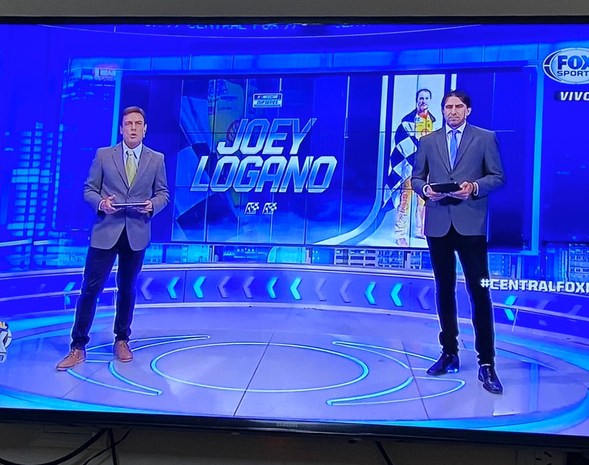 turquitomenem's tweet photo. El mejor resumen con los mejores #CENTRALFOXNITRO @PabloSchillaci @damonrelator 🏁 @FOXSportsArg https://t.co/FD0HlYIoUQ
