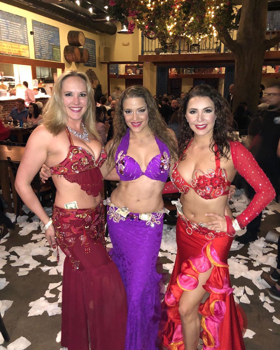 One's company, two's a crowd, and three's a party. 💃🏻 🎉  Like if you agree! #OPA

📸: @laurelmoll