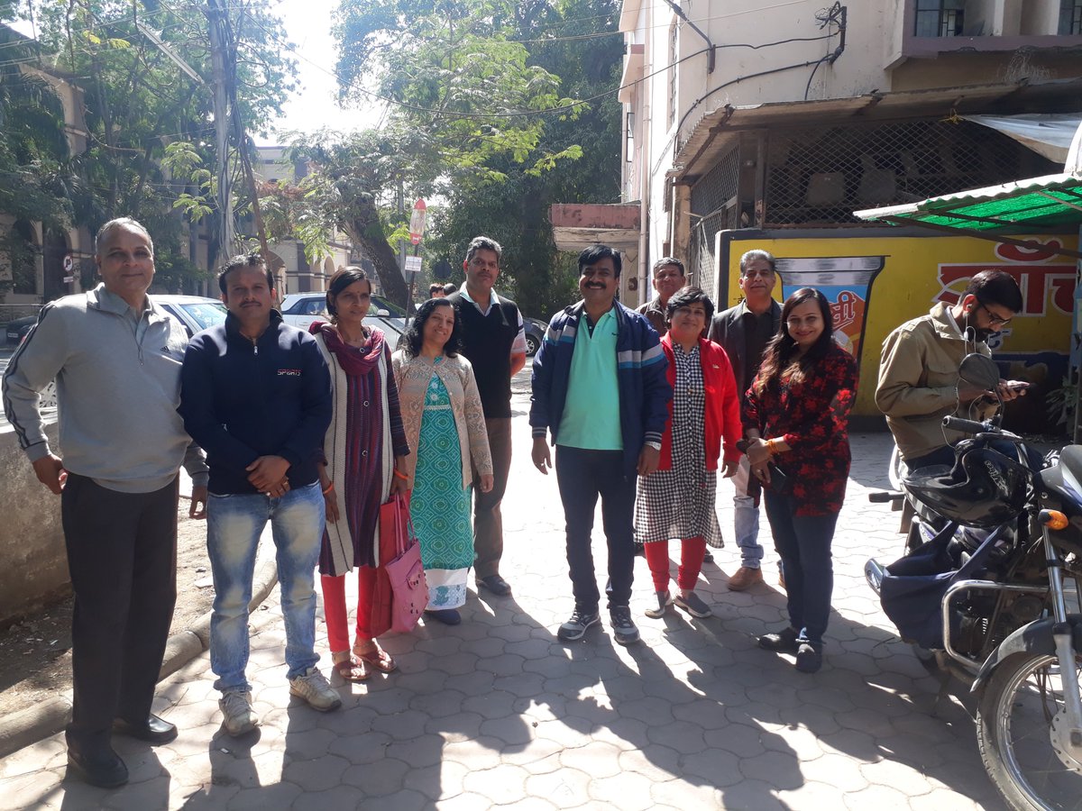 mssocietyindia's tweet photo. For #IndiaMSDay 2020, our #Indore chapter held a symbolic MS walk with 25 people in the premises of district court of Indore. They discussed on MP Advocacy project and fund raising events.
@WorldMSDay @MSIntFederation @MoHFW_INDIA @moayush #PMJAY #KnowMultipleSclerosis https://t.co/HHq1cyqQ2z
