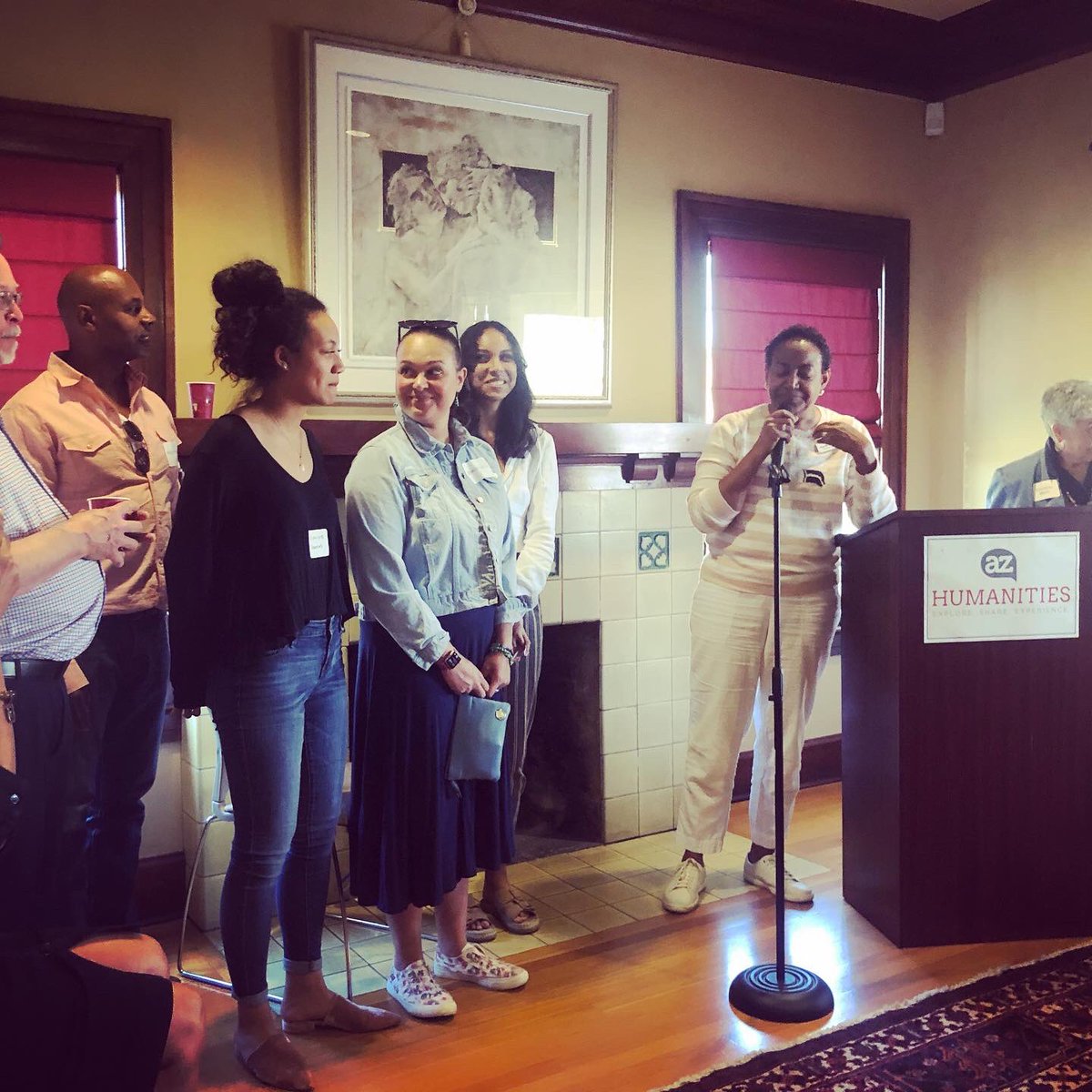 EdgarROlivo's tweet image. 🙏 It’s an honor to celebrate 10 yrs of service our fearless Exec. Dir. Brenda Thomson has served! I’m so proud to serve the state of AZ thru the @azhumanities &amp;amp; eternally grateful for her leadership and friendship! 🙏 to everyone who attended to support her, it was beautiful! 👏