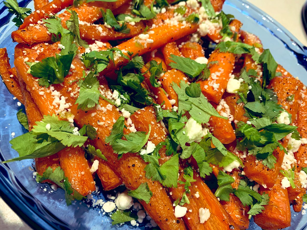 tkenealey's tweet photo. Finally had time to cook some @alisoneroman recipes. She’s a magician. #nothingfancy https://t.co/3wTsLK0dQY