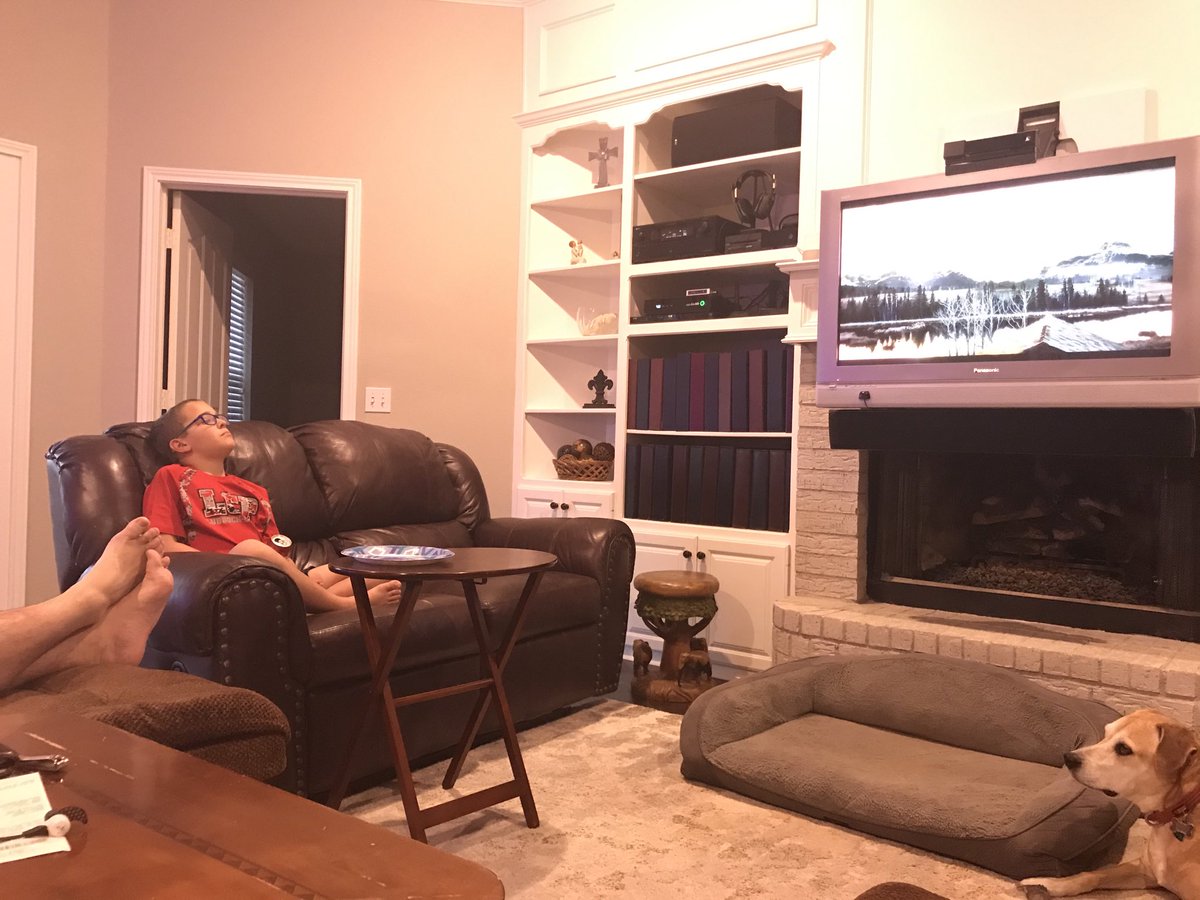 aharmony10's tweet photo. Watching “Togo” as a family. #onebook2020 #WEpirates #westreadsonebook @LCISDwest https://t.co/QG6M2Ud3nf