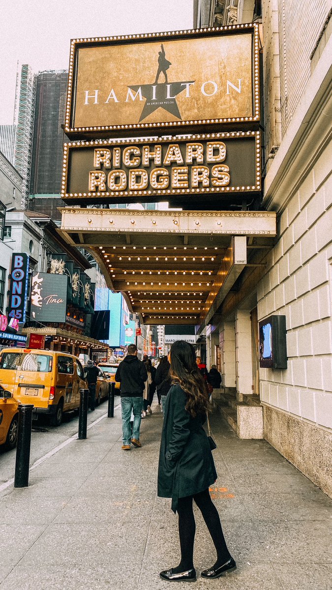 saberaqazi's tweet photo. I’ve been obsessed for YEARS, and my patience allowed for a second row seat to (arguably) the best show I have ever seen. Thank you @Lin_Manuel for having a creative mind that transcends time https://t.co/e7r1LPc55E
