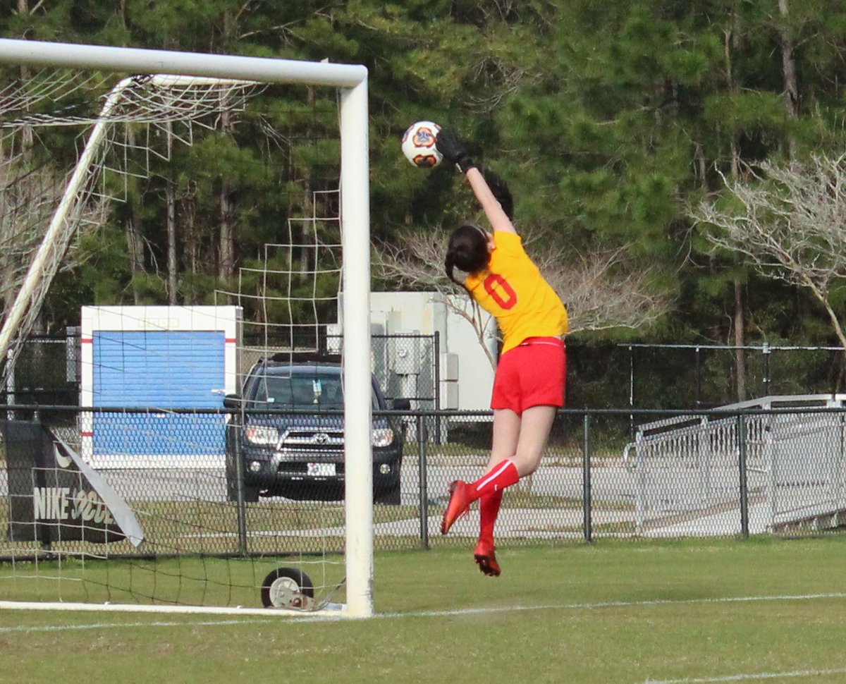 CFreemanJAX's tweet photo. Lots of highlights from today's All-Star Classic for Northeast Florida soccer seniors.

Here's keeper Ashlyn Barton of @BjsGirlsSoccer diving at a shot aimed for the top corner, pushing it out for a corner kick. A nice save.

#HighlightAlert https://t.co/6ivPXP1o3A