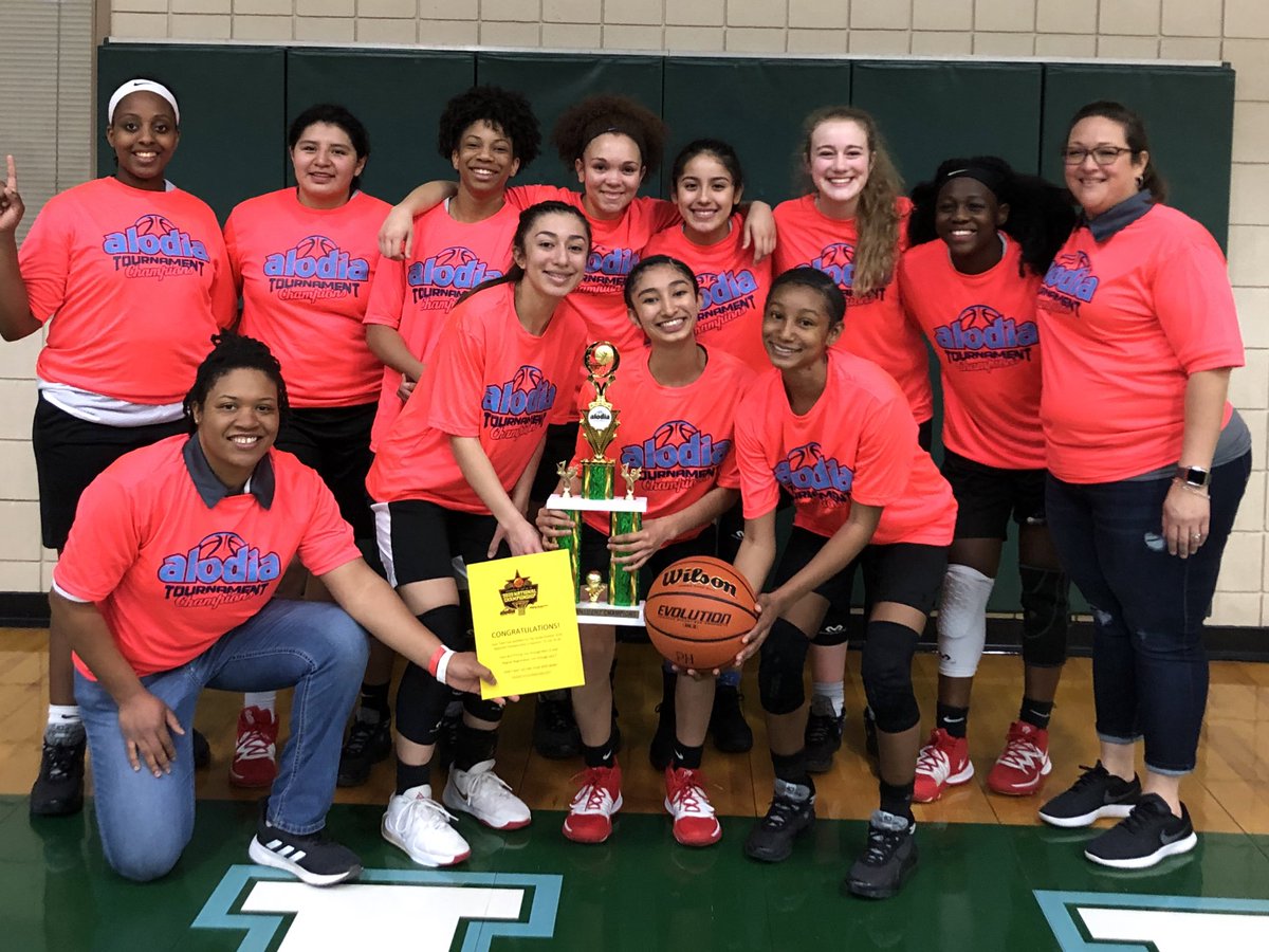 DestiniSJordan's tweet photo. Our Powerhouse ladies brought home the Championship in our AAU season opener. Get you some ladies! #handingoutlifelessons #balllikeagirl @HoopsPowerhouse @MartinezJezlyn @martinezjm80 @ImryJordan @kandace80274848 @temiadesina21 @JoyCart41114452 @RealtorMsCarter https://t.co/Iz9yCsntbp