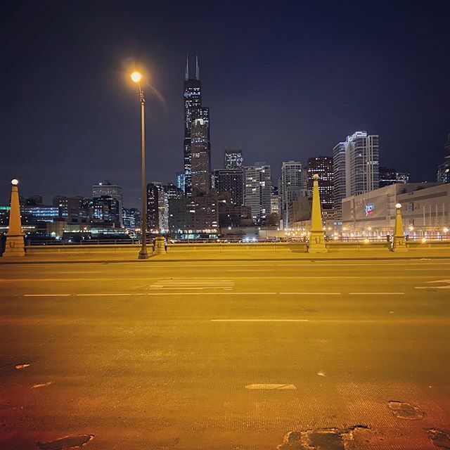 g1nemedia's tweet photo. #chicago #bestoftheday #magnificent #magmile #beautifulcity #shotoniphone https://t.co/fbAUSRqx8c https://t.co/W0pJtj7aUx