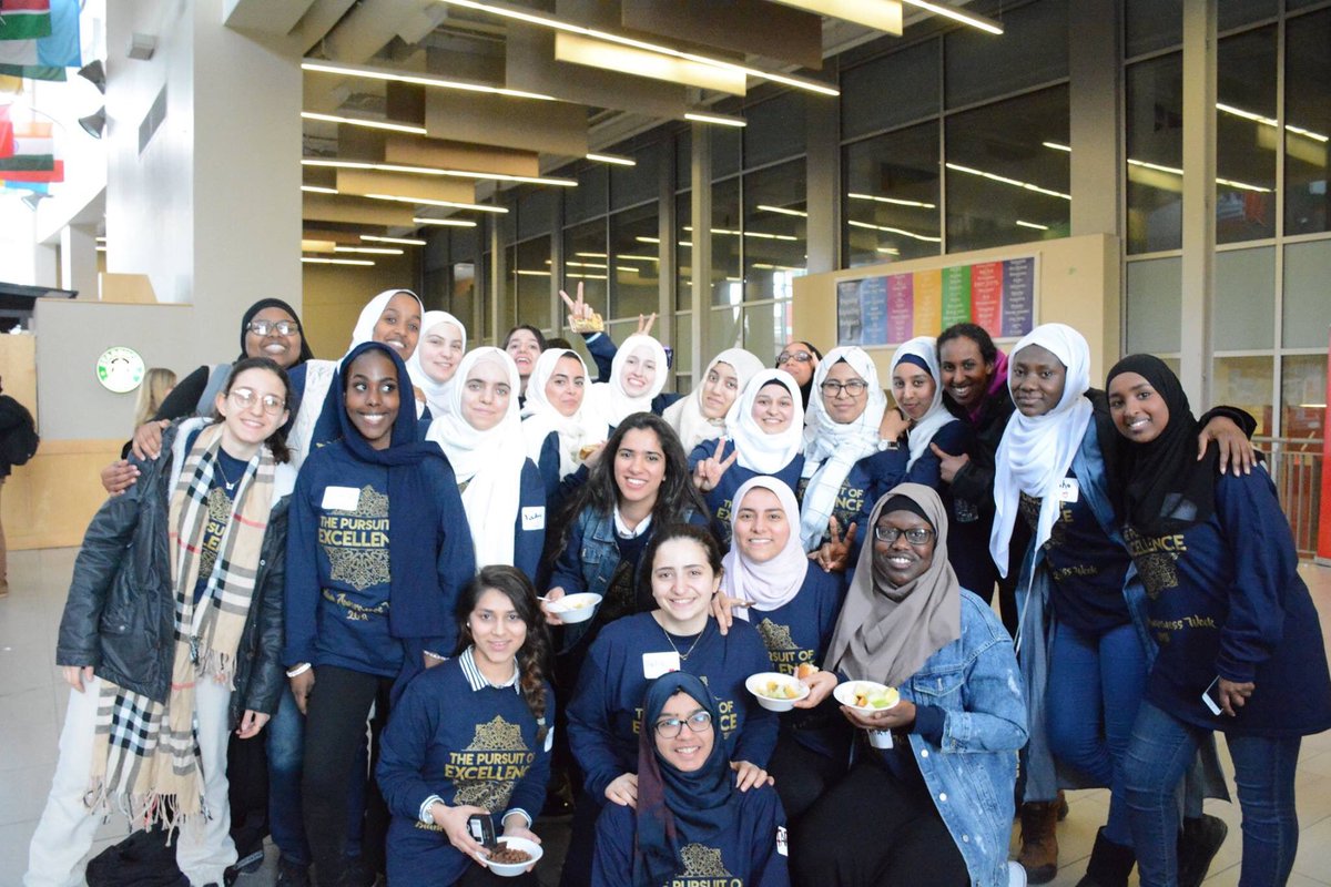 CarletonMSA's tweet photo. Happy International Women’s Day! ✨ Special thanks to our amazing sisters who work hard volunteering for CU-MSA! JazakomAllahu Khairan https://t.co/u3FP0ziZd6
