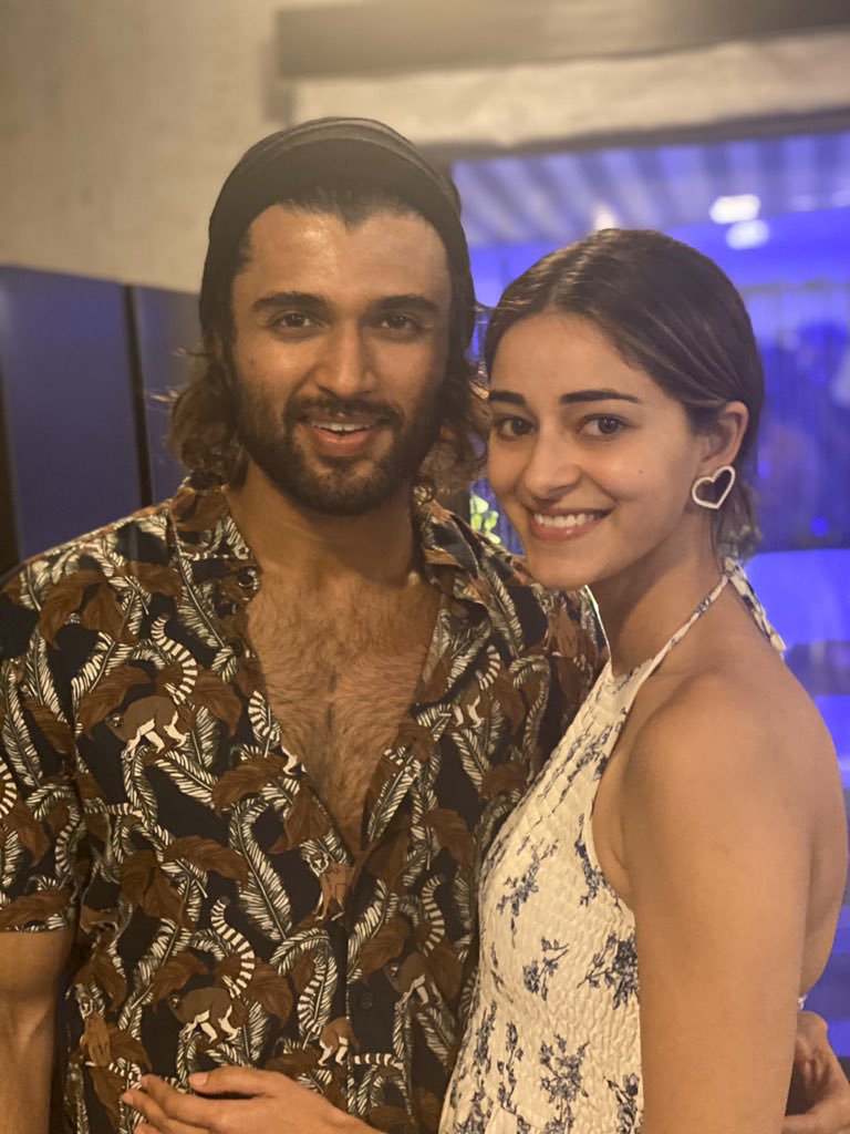 MRnaanee's tweet photo. The pair #VD10 🤗

@TheDeverakonda @ananyapandayy @purijagan @Charmmeofficial @karanjohar @PuriConnects 

@HEROVIJAY9
@VDOfficialteam
@vdfcworldwide https://t.co/N6XcIwfBIJ
