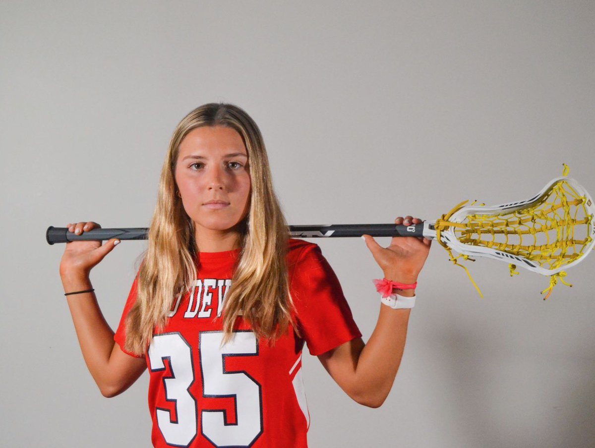 PhillyBlastLAX's tweet photo. Never too late for this week’s #spotlightsunday! Featuring #blastalums #blast2018 Bridget Boyle @DrexelWLax & Anna DiRita @libertywlax and #blast2017 Hayden Posencheg @DickinsonWLax #collegelax #d1lax #d3lax ❤️💙 https://t.co/iZI0Mo0M9D