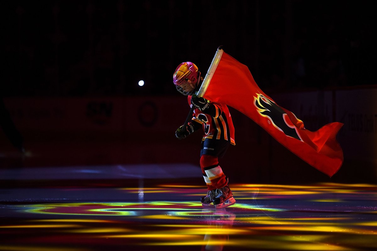 NHLFlames's tweet photo. A few snapshots from our #InternationalWomensDay game 📸 https://t.co/e1kjQDpSZY