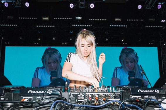 brittaubs's tweet photo. Happy International Women’s Day to all, especially these four ladies killing the game in the edm scene #SupportFemaleDJs
@awonderland
@WHIPPEDCREAM
@OfficialRezz
@LuciitheAlien https://t.co/72COK4O8d7