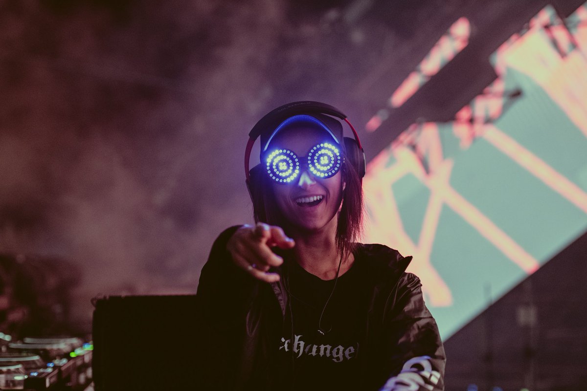 brittaubs's tweet photo. Happy International Women’s Day to all, especially these four ladies killing the game in the edm scene #SupportFemaleDJs
@awonderland
@WHIPPEDCREAM
@OfficialRezz
@LuciitheAlien https://t.co/72COK4O8d7