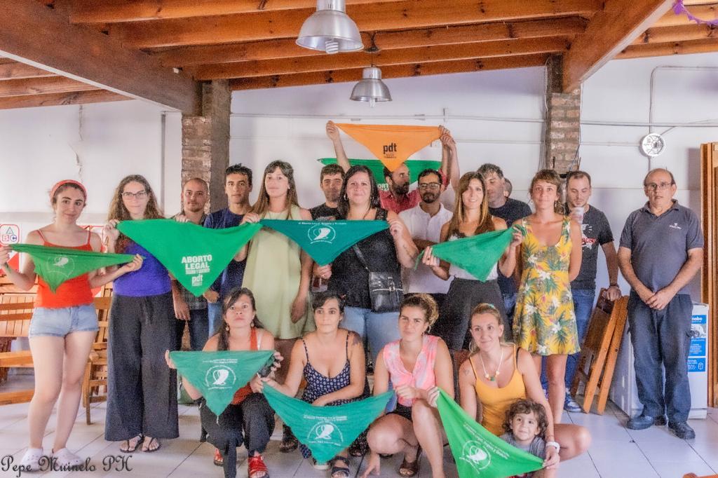 EnacomNaranja's tweet photo. Charla en @ENACOMArgentina “La lucha por el Aborto Legal y contra la violencia de género en los lugares de trabajo” con @altatorna Sec de Mujeres y Género SiPreBA Ethel Beer Sec de Formación @JIAte_Inti @nataliabadgen Actrices Argentinas @Melifbecerra y Virginia  @pepemuinelofoto https://t.co/IuVNcALHiZ