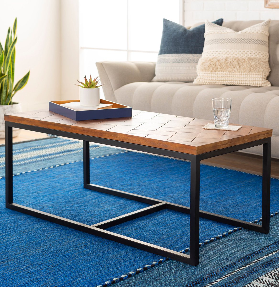 suryasocial's tweet photo. Meet the new Stratford collection which boasts hand-carved wood atop black metal base. 
#suryasocial #interiors #homedecor #interiordesign #homedesign #homeinspiration #homedecoration https://t.co/dO8WVqpuqI