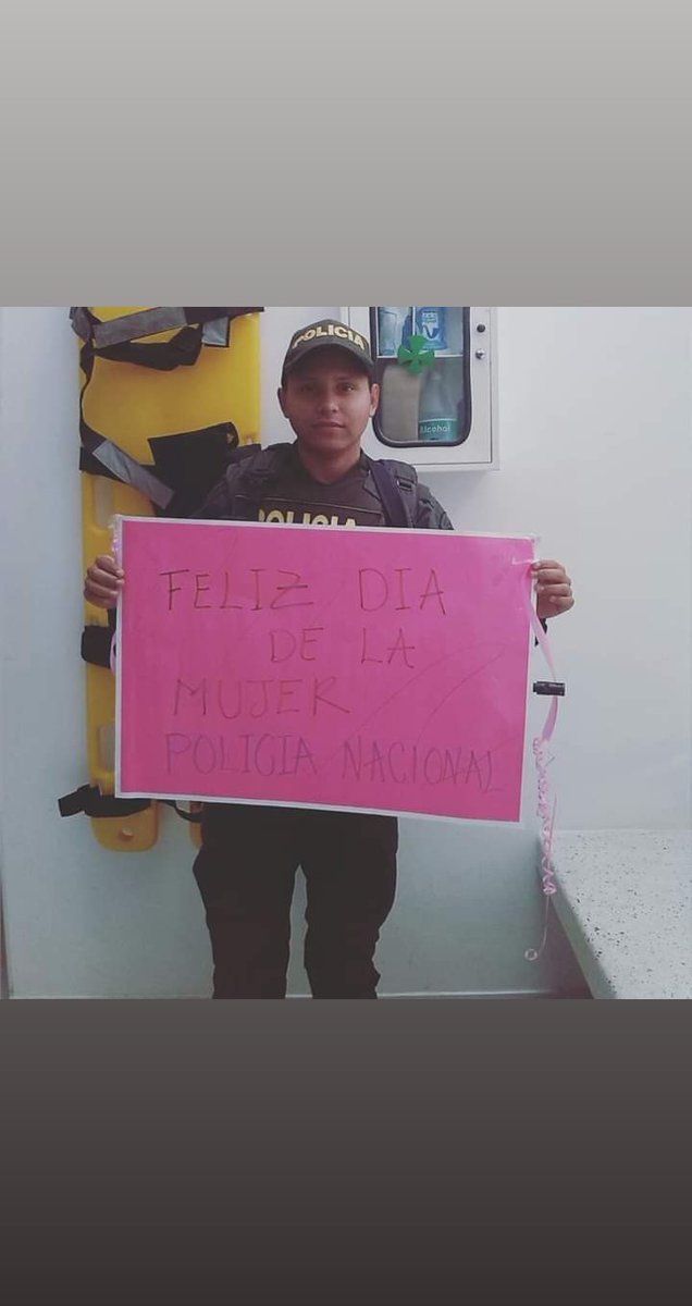 xanderson95's tweet photo. Feliz día hermosas mujeres... https://t.co/9BA9pXYMFD