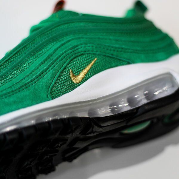 ICYMI: 25% OFF + free shipping on the Nike Air Max 97 QS “Lucky Green” 

BUY HERE: bit.ly/35i2T4X
