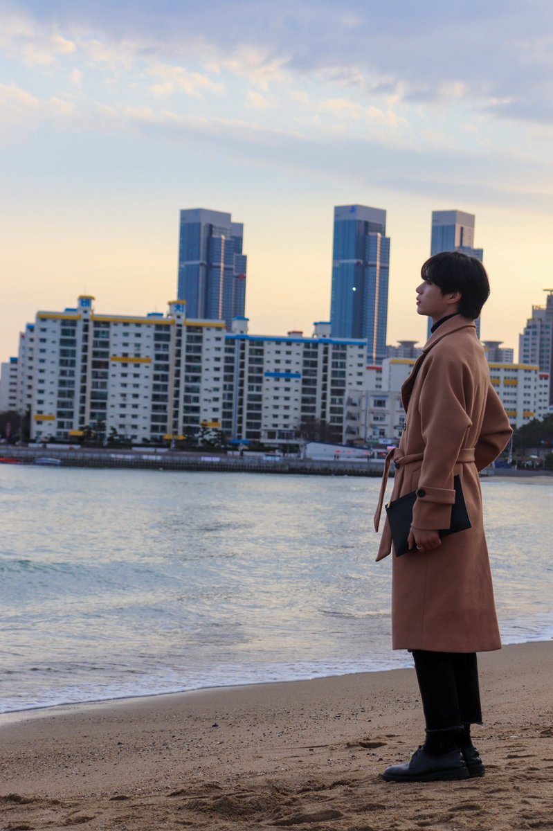 dreamykirin's tweet photo. Dikotaku penuh dengan sungai 
Dikotamu penuh dengan pantai

Walaupun kita jauh tapi yang penting kita berada bawah langit yang sama 🤗💚

@1the9__official @official__1the9
#WonderlandSelcaDay #WoSD #1THE9SelcaDay #1THE9 #원더나인 #WONDERLAND #KIMJUNSEO #김전서 https://t.co/PQXFLIRaOO