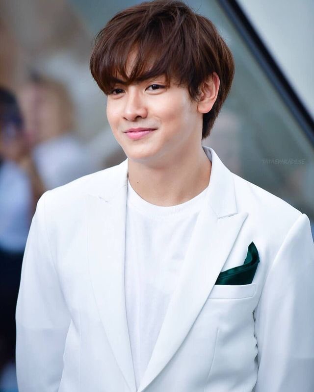 —Vía IG—

Felicidades padres <a href="/JakxbLetx/">Jai(kob) Leto A.</a> y <a href="/DiegoxTG/">D</a> por haber ganado un RemmyB este año, los amo. 

# RemmyB19 
27/12