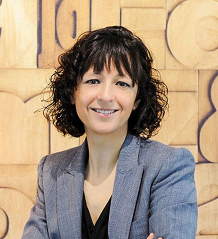 speciudea's tweet photo. Emmanuelle Charpentier: microbióloga y bioquímica👩🏻‍🔬🔬 Ha contribuido a crear una herramienta asombrosa que revoluciona la biomedicina y la biotecnología: el CISPR/ Cas9. Esta técnica podría ayudar a tratar enfermedades desde el ADN🧬 https://t.co/XneXrWQs2v
