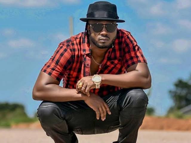 mkainerugaba's tweet photo. How could @PoliceUg and the bouncers at Cindy's Concert allow a few hooligans to hurl bottles at one of Uganda's greatest artists?? The same hooligans beat up women (on Women's Day) for simply loving @KagutaMuseveni and @BebeCoolUG. We expect a lot better next time from @PoliceUg https://t.co/eYzsHINAC9