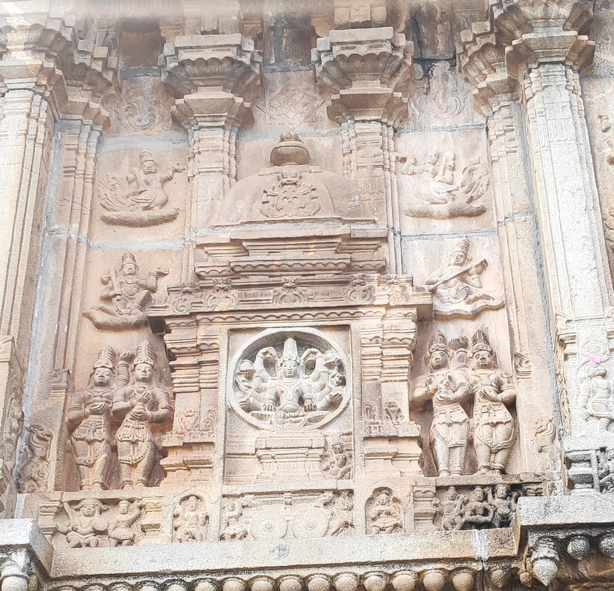An entire panel dedicated to Lakshmi. The Ashtabhuja (8 armed) Lakshmi. Notice the chariot beneath. Doesn't it remind you of Hampi?