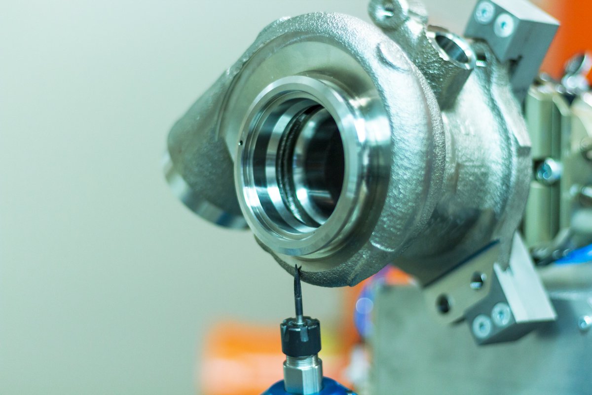 Ellesco1's tweet image. ⚙️ #WMS ⚙️
Robotic Deburring Cells for High Speed, High Precision Deburring Inside and Out. 

See them on #ELLESCO’s stand 6-370 at 
@MACHexhibition 2020

See them in operation ➡️ youtu.be/gOhlhzH7Vi8