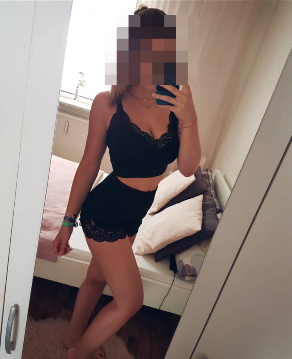 RasulTurkmen's tweet photo. 🙆‍♂️Canikolarım selam adım #usakescort Hülya, Kendi yerimde görüşme sağlayan tatl�� bir bayanım. 22 yaşındayım. ELDEN ÖDEME alıyorum. Orjinal resimlerimi kullanıyorum. 5_4_6  8_9_7  8_0  8_2 https://t.co/k21Q5Tw1XA