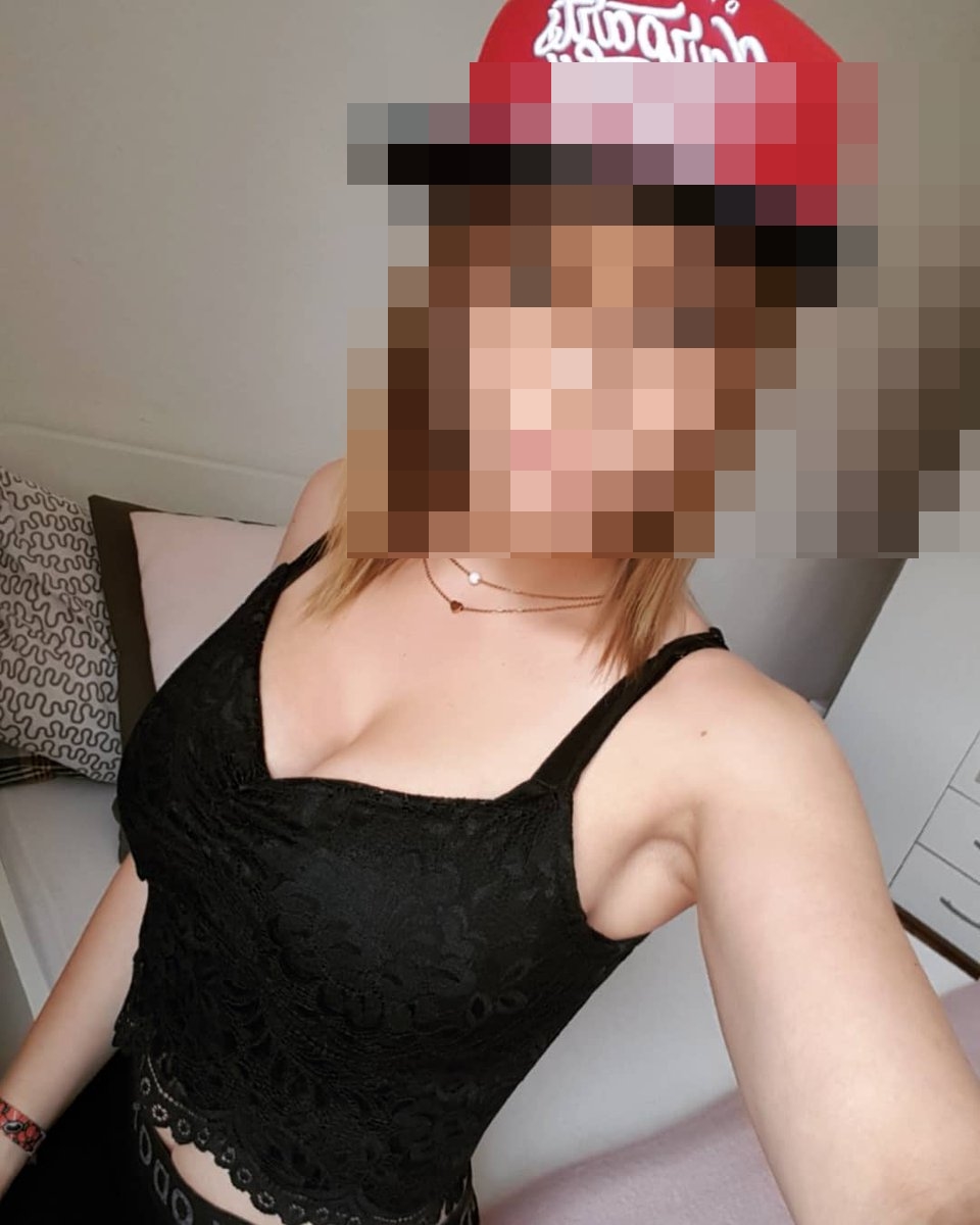 RasulTurkmen's tweet photo. 🤦Aşkitolarım selam adım #usakescort Hülya, Kendi yerimde görüşme sağlayan tatlı bir bayanım. 22 yaşındayım. ELDEN ÖDEME alıyorum. Orjinal resimlerimi kullanıyorum. 5_4_6  8_9_7  8_0  8_2 https://t.co/Fc78yExnny