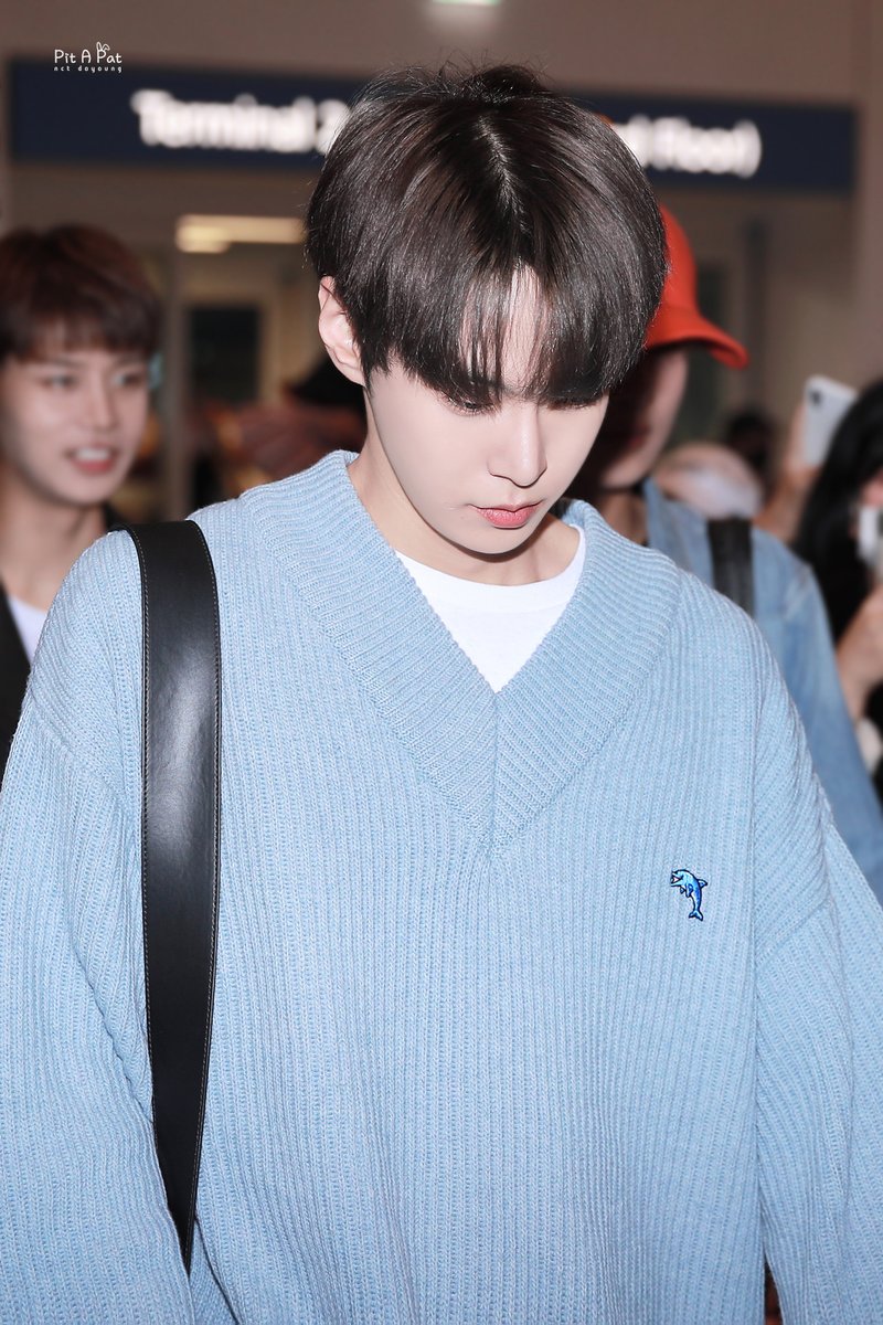 190926 ICN 출국

하늘색 넘 찰떡이야 🐬💙

#도영 #DOYOUNG #ドヨン #NCT #NCT127