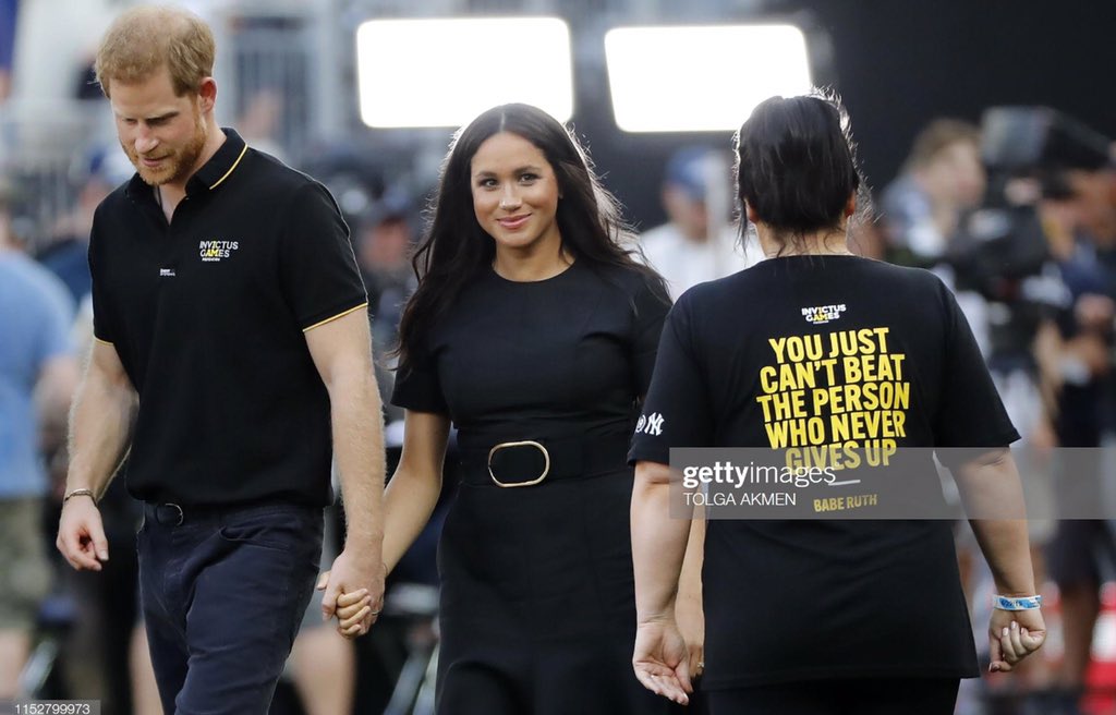MrsMe15556009's tweet photo. Soon...nearly there...#MastersOfTheirDestiny #HarryandMeghan ❤️❤️❤️ https://t.co/g0kXdkS0Oi
