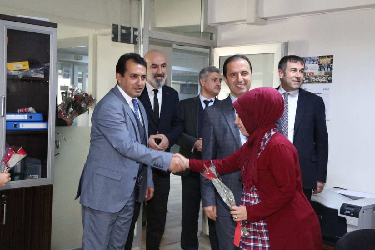 Kurumumuzda çalışan kadın personellerimizin Kadınlar Gününü çiçeklerle kutladık. Onlar emek ve fedakârlıklarıyla dünyamıza güzellik katanlardır.
#8martdunyakadinlargunu