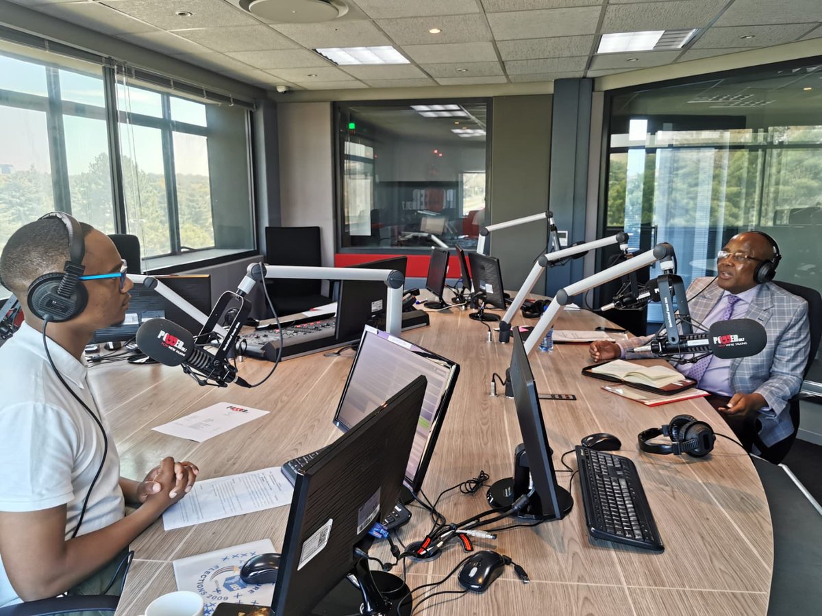 HomeAffairsSA's tweet image. Min Motsoaledi: It is not possible to meet the demands of the foreign nationals in Cape Town. They want to be resettled in other countries. That cannot happen.